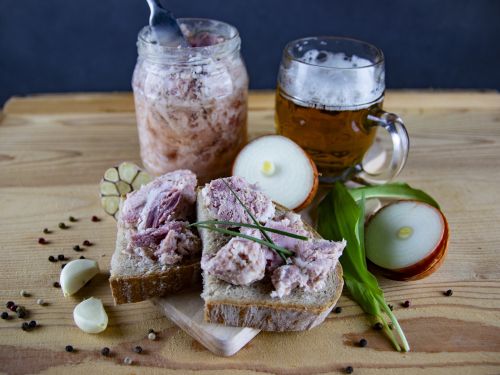 Sekaná, Baštlančmít, Vinná klobása, Sádlo, Škvarky,